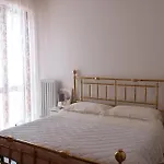 N080 - Numana, Bilocale Con Terrazzo In Centro דירה סירולו