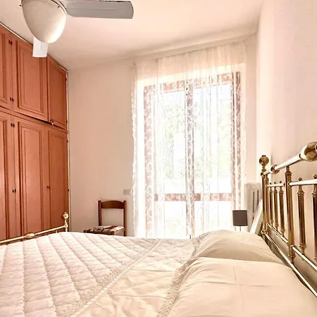N080 - Numana, Bilocale Con Terrazzo In Centro דירה סירולו